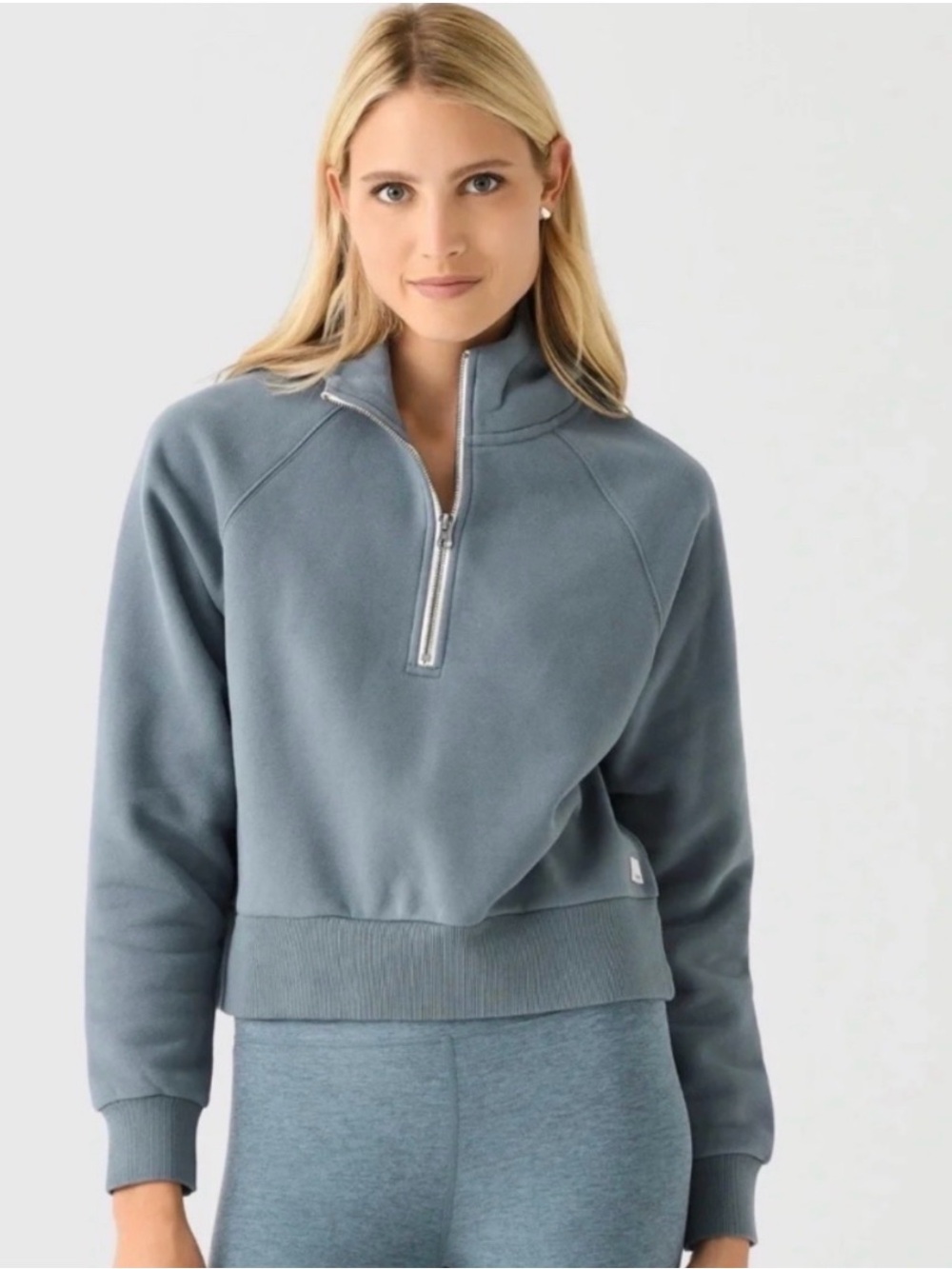 Vuori Women's Restore Half Zip Hoodie Smoke Blue Size XS - Picture 1 of 4